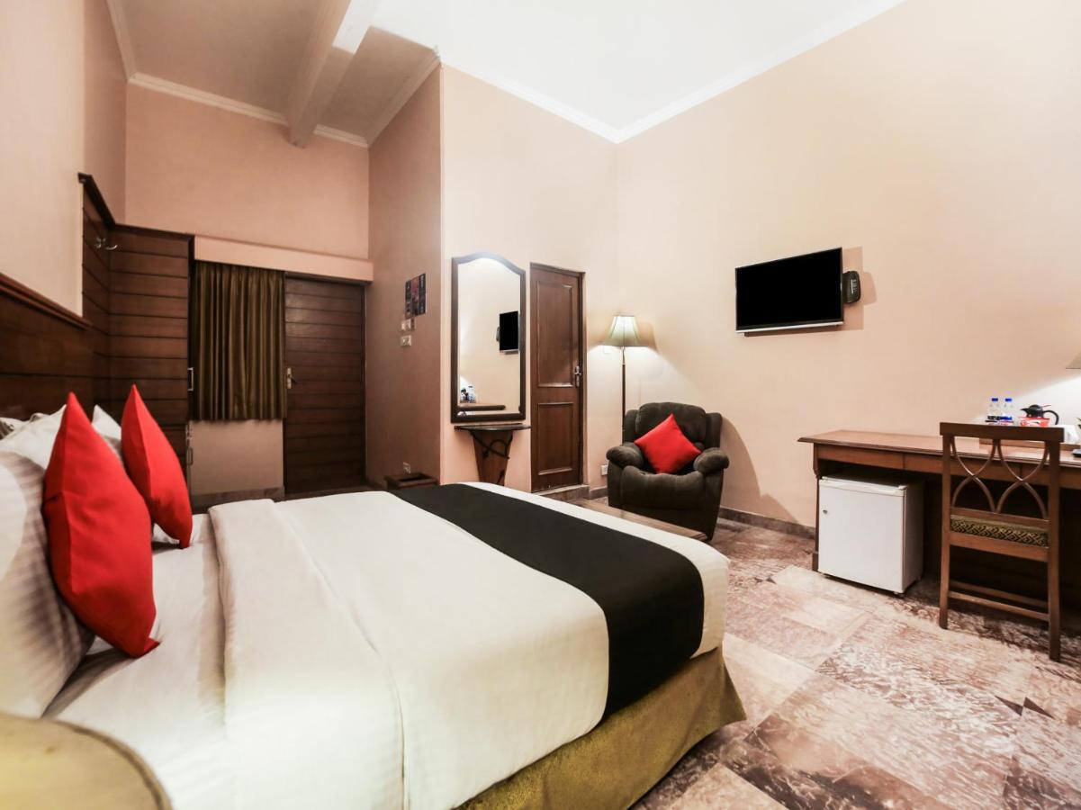 Capital O 10953 Dayal Lodge - A Boutique Hotel Agra  Extérieur photo